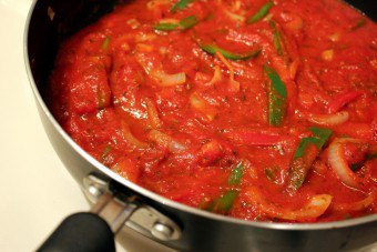 Лучшие рецепты подливки с мукой и томатной пастой