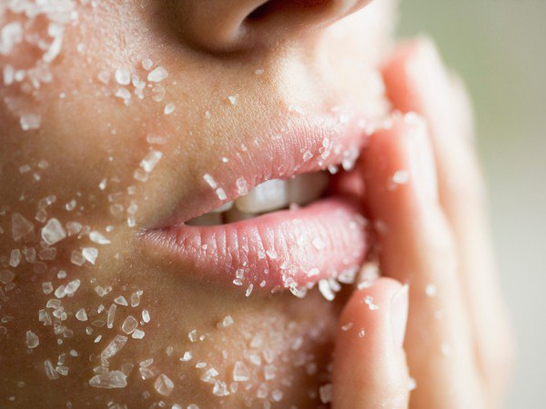 Скраб для лица – лучшее средство для глубокой очистки кожи
