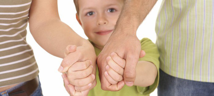 Приемные дети: чем отличаются  от детишек, выросших в семье?