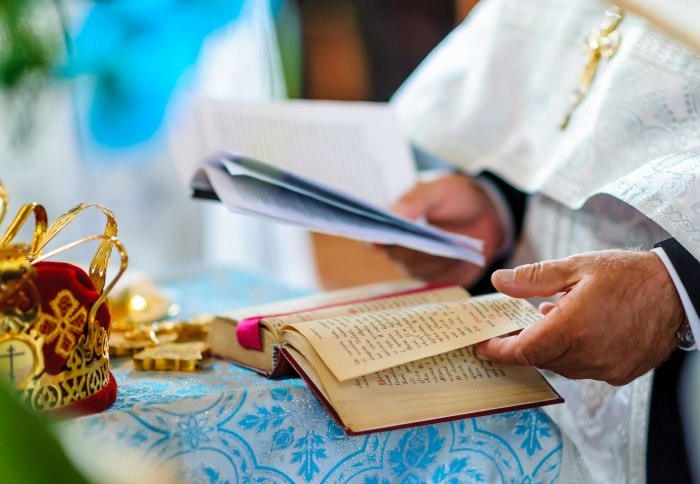 Отчитка в православной церкви – что это за процедура, и как с ее помощью избавиться от порчи?
