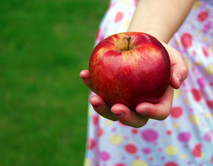 Какова калорийность яблока?