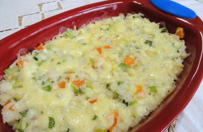 Рецепт приготовления рыбы в духовке с рисом и овощами - 2