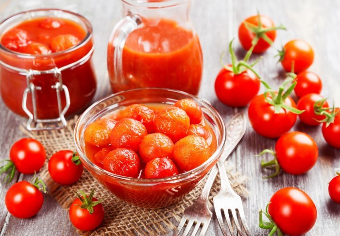 Разные рецепты приготовления помидоров в собственном соку