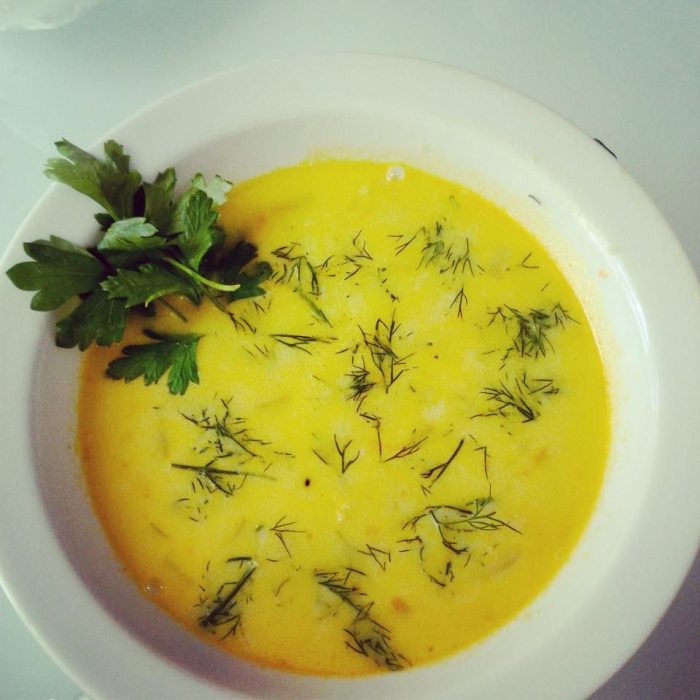 Как приготовить вкусный сырный суп из плавленого сыра в мультиварке?