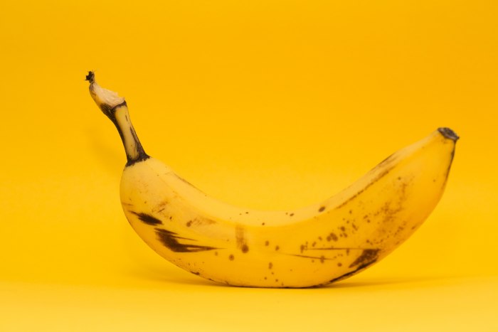 Чем полезны бананы для женщин